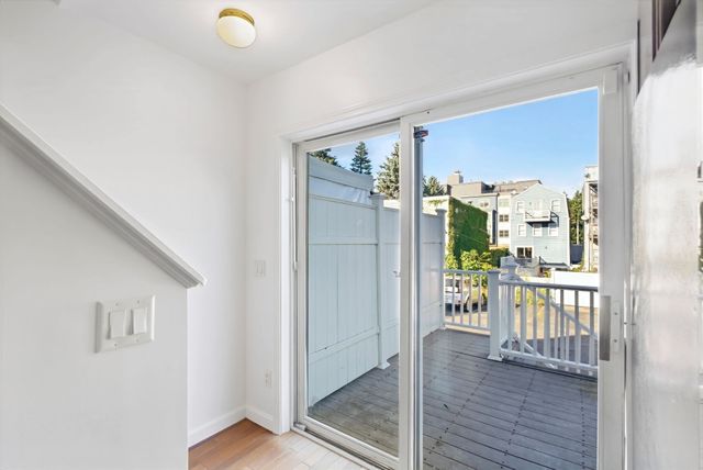 174 Everett St, Boston, MA 02128