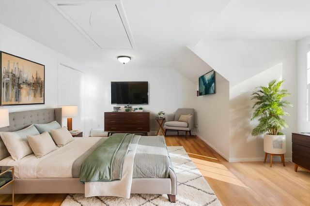 174 Everett St, Boston, MA 02128