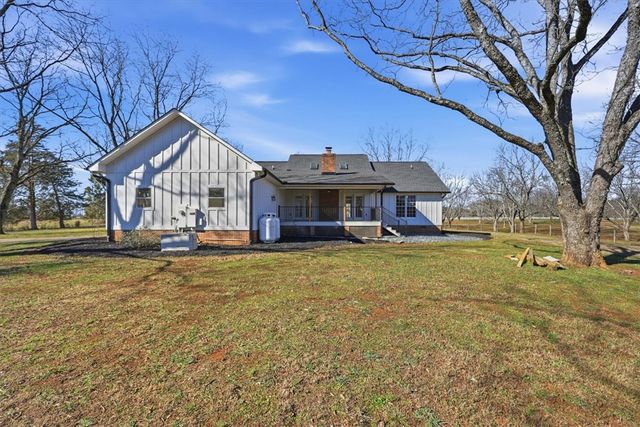7390 Liberty Highway, Pendleton, SC 29670