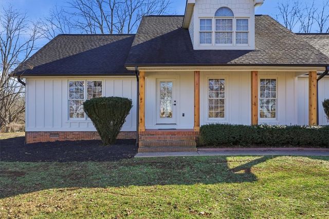 7390 Liberty Highway, Pendleton, SC 29670