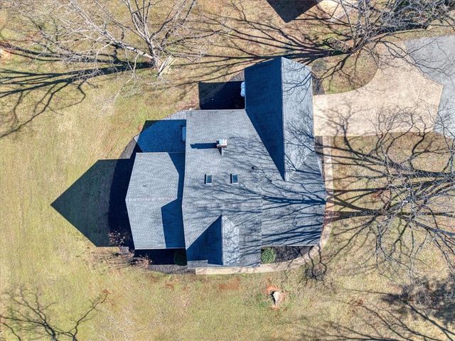 7390 Liberty Highway, Pendleton, SC 29670