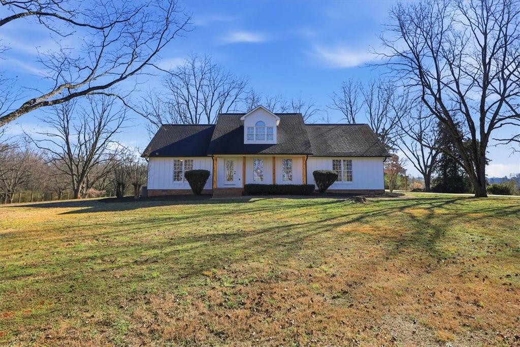 7390 Liberty Highway, Pendleton, SC 29670