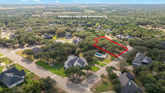 1240 Autumn Oaks Circle, China Spring, TX 76633