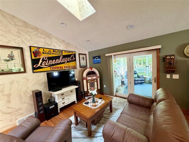 1432 Perry Street, Chippewa Falls, WI 54729