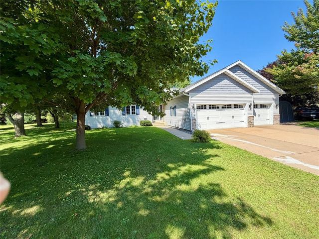 1432 Perry Street, Chippewa Falls, WI 54729