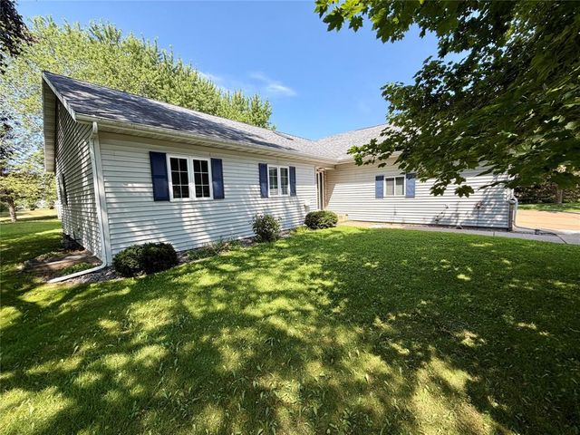 1432 Perry Street, Chippewa Falls, WI 54729