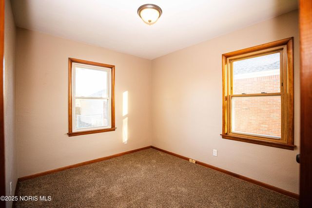 5414 303rd Street, Toledo, OH 43611