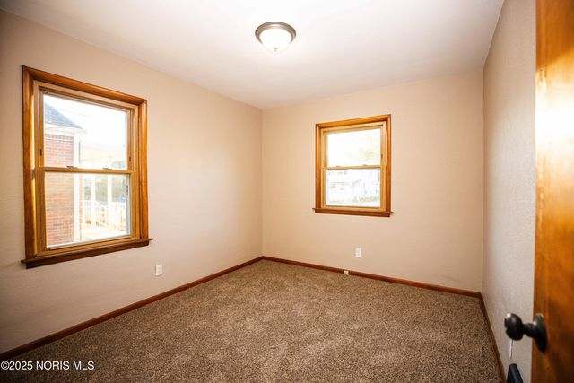 5414 303rd Street, Toledo, OH 43611