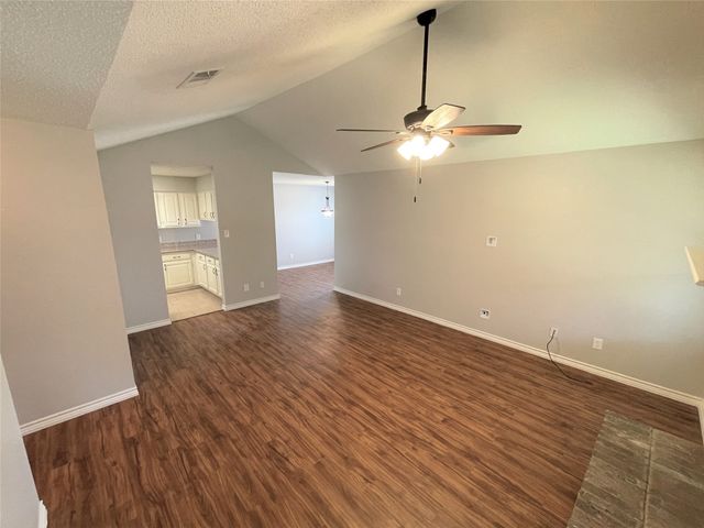 1905 Teton Trail, Lewisville, TX 75077