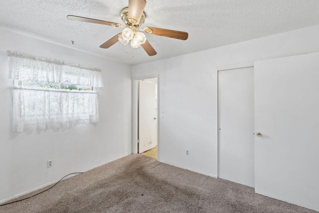 207 Holiday Lane, Central Point, OR 97502