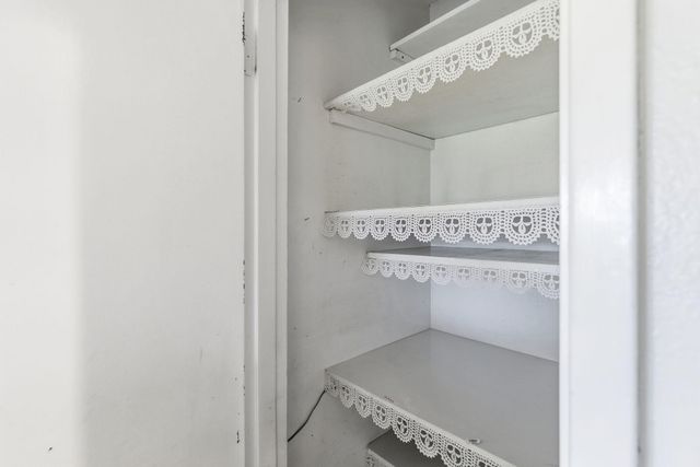 207 Holiday Lane, Central Point, OR 97502