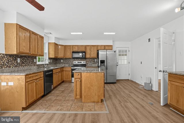 6401 WOLF RUN HUNT, Fairfax Station, VA 22039
