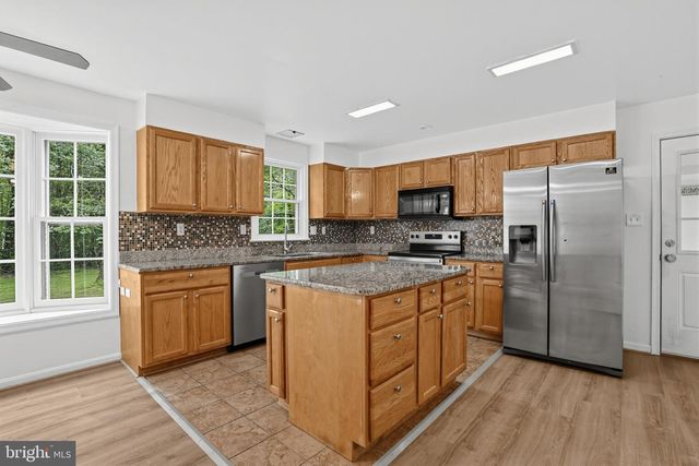 6401 WOLF RUN HUNT, Fairfax Station, VA 22039