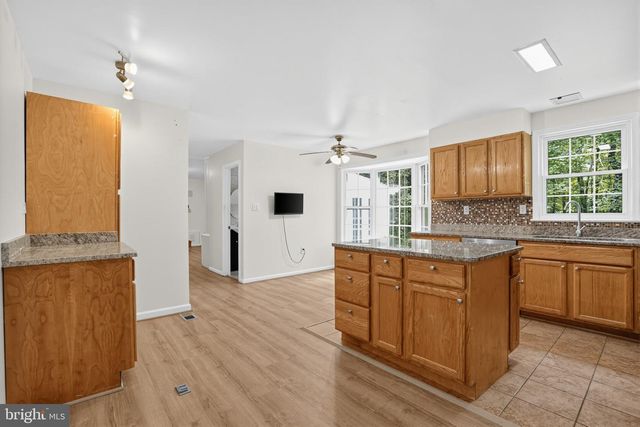 6401 WOLF RUN HUNT, Fairfax Station, VA 22039