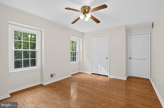 6401 WOLF RUN HUNT, Fairfax Station, VA 22039
