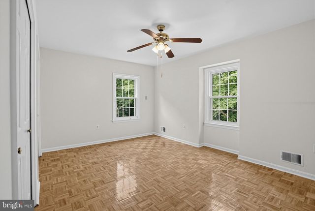 6401 WOLF RUN HUNT, Fairfax Station, VA 22039