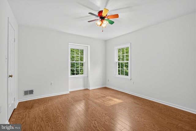 6401 WOLF RUN HUNT, Fairfax Station, VA 22039
