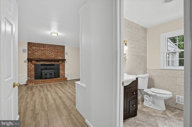 6401 WOLF RUN HUNT, Fairfax Station, VA 22039