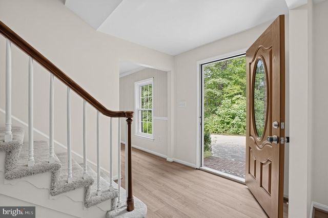 6401 WOLF RUN HUNT, Fairfax Station, VA 22039