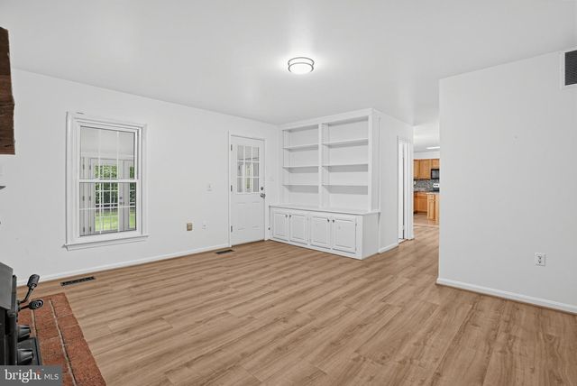 6401 WOLF RUN HUNT, Fairfax Station, VA 22039