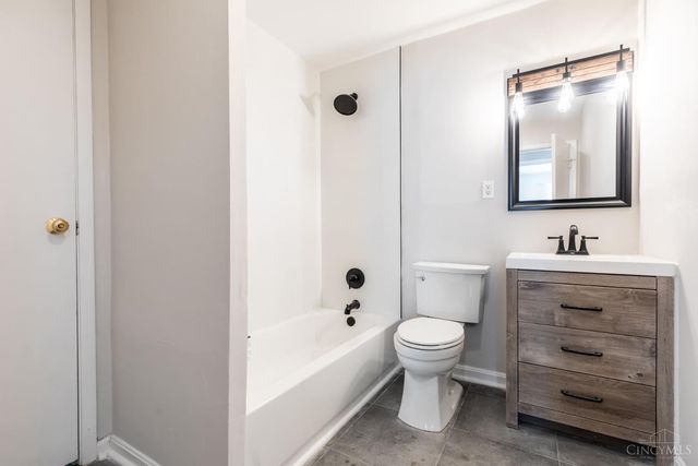 7050 Olentangy Lane, Newtown, OH 45244