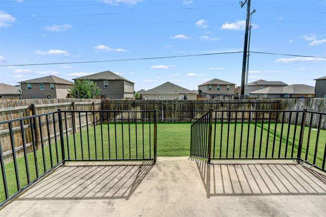 213 Ibis Falls LOOP, Jarrell, TX 76537