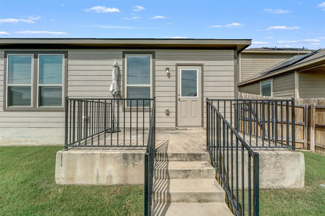213 Ibis Falls LOOP, Jarrell, TX 76537