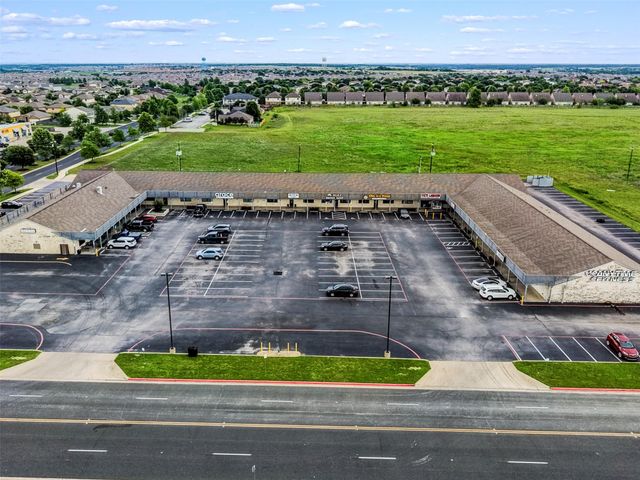 213 Ibis Falls LOOP, Jarrell, TX 76537