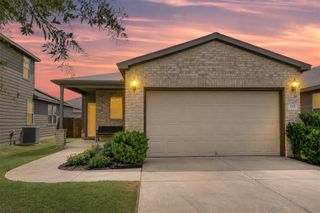 213 Ibis Falls LOOP, Jarrell, TX 76537