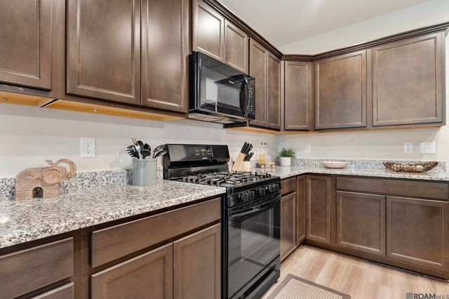 23181 Wilton Dr, Denham Springs, LA 70726