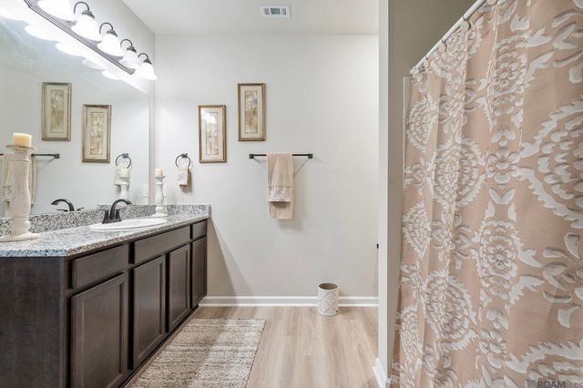 23181 Wilton Dr, Denham Springs, LA 70726