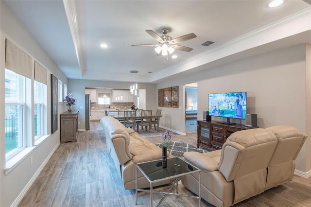 7633 Rampart Drive, Little Elm, TX 76227