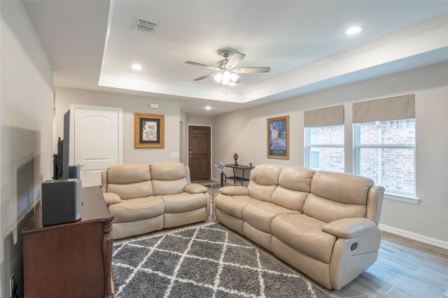 7633 Rampart Drive, Little Elm, TX 76227