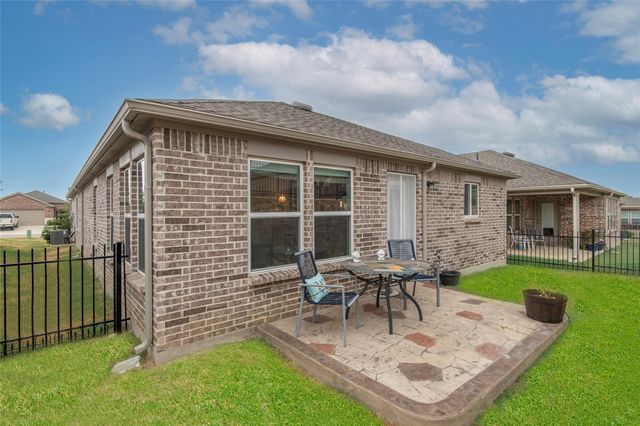 7633 Rampart Drive, Little Elm, TX 76227