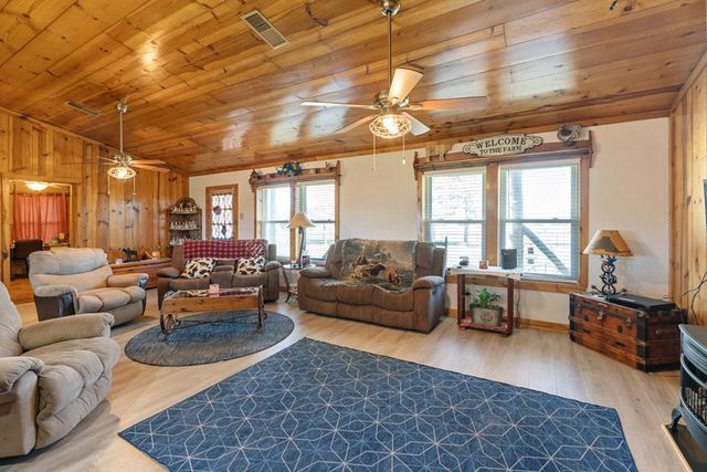 10276 Timber Trail, Scurry, TX 75158