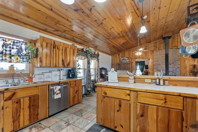 10276 Timber Trail, Scurry, TX 75158