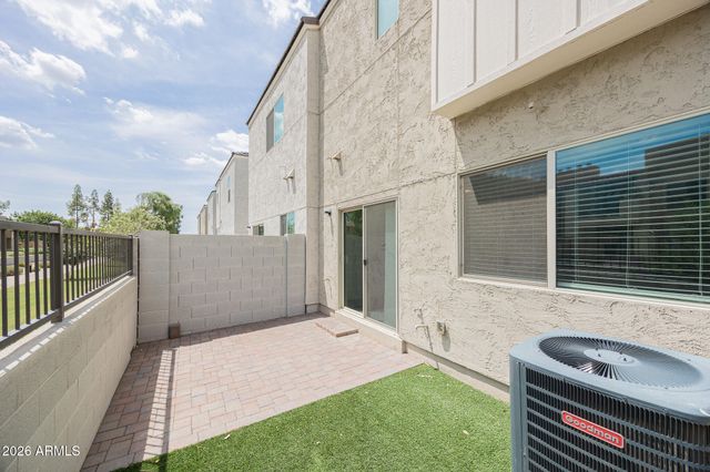 8343 N 22ND Drive, Phoenix, AZ 85021