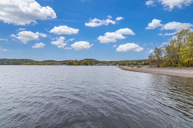 2989 Itasca Avenue S, Lakeland, MN 55043