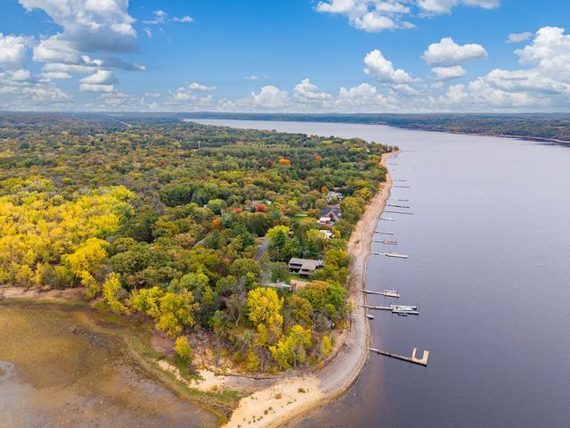 2989 Itasca Avenue S, Lakeland, MN 55043