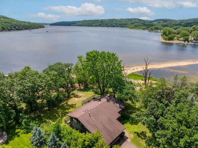 2989 Itasca Avenue S, Lakeland, MN 55043