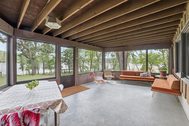 2989 Itasca Avenue S, Lakeland, MN 55043