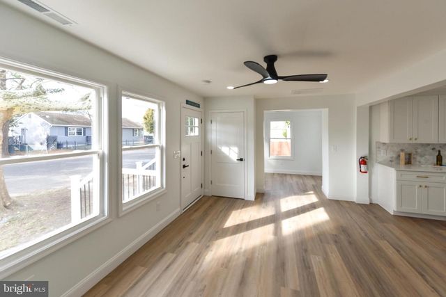 6 LAFAYETTE AVE, Villas, NJ 08251