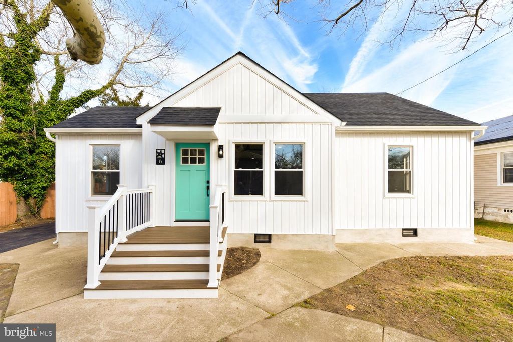 6 LAFAYETTE AVE, Villas, NJ 08251