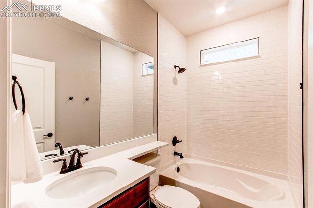 5921 Haster Grove, Colorado Springs, CO 80927