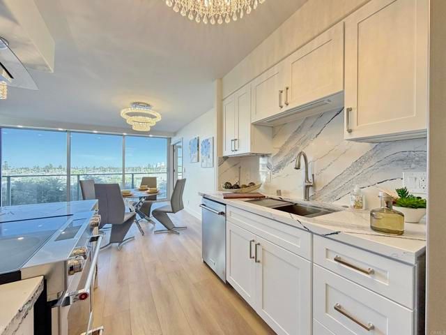 1820 Avenida Del Mundo 208, Coronado, CA 92118