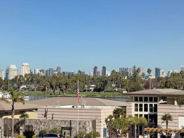 1820 Avenida Del Mundo 208, Coronado, CA 92118