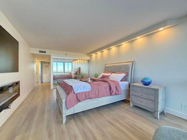 1820 Avenida Del Mundo 208, Coronado, CA 92118