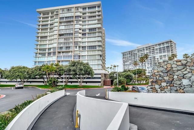 1820 Avenida Del Mundo 208, Coronado, CA 92118