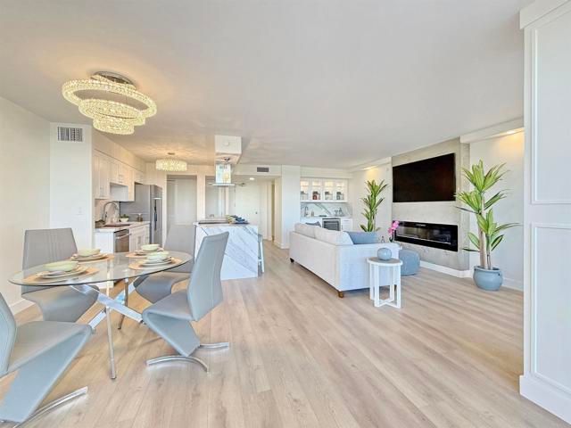 1820 Avenida Del Mundo 208, Coronado, CA 92118