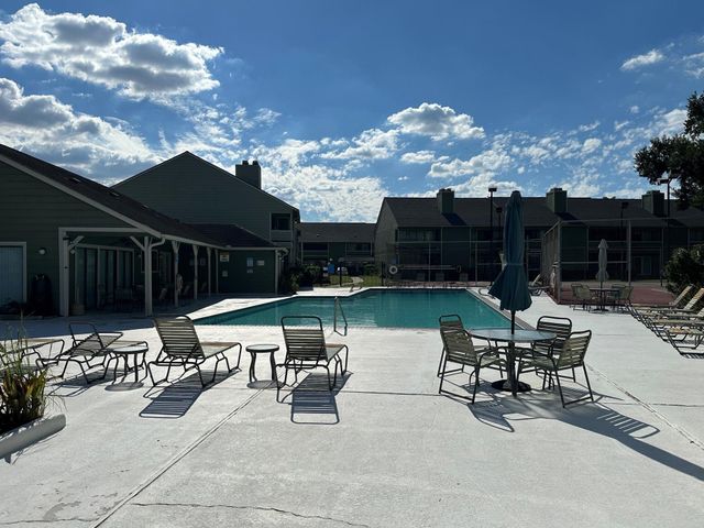 14777 Wunderlich Drive 706, Houston, TX 77069